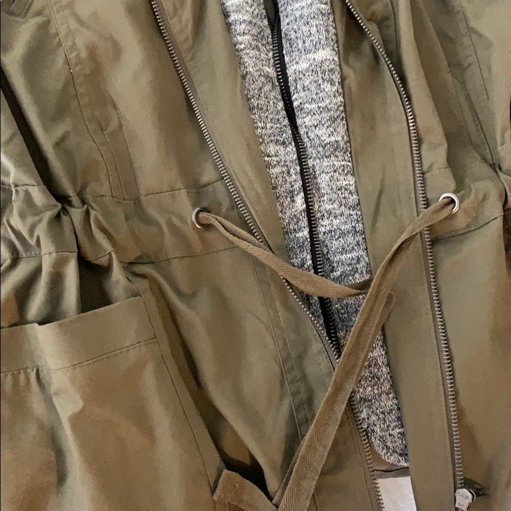 Jacket - Picture 2 of 5